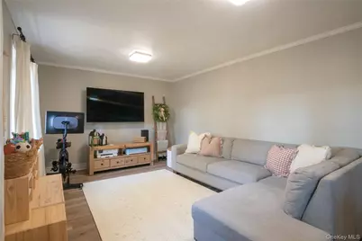 4 Field End Lane #2R, Eastchester, NY 10709 - Photo 6