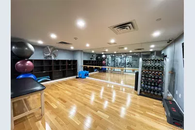 10 City Place #PH2C, White Plains, NY 10601 - Photo 26