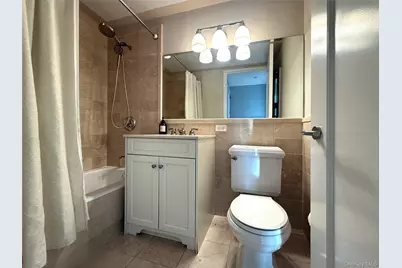 10 City Place #PH2C, White Plains, NY 10601 - Photo 8