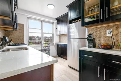 70-25 Yellowstone Boulevard #6T, Forest Hills, NY 11375 - Photo 16