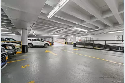 70-25 Yellowstone Boulevard #6T, Forest Hills, NY 11375 - Photo 34