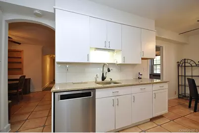 253 Garth Road #1S, Scarsdale, NY 10583 - Photo 18