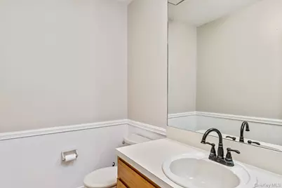 17 Pidgeon Court, Manorville, NY 11949 - Photo 8