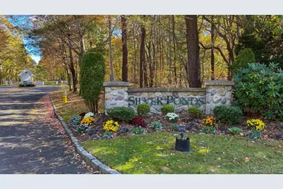 17 Pidgeon Court, Manorville, NY 11949 - Photo 40