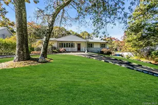 34 Winston Dr, Smithtown, NY 11787 - Photo 2