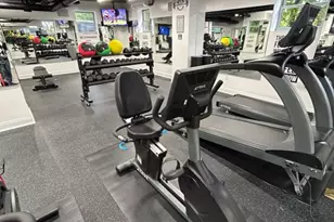 230 Pelham Rd, New Rochelle, NY 10805 - Photo 12