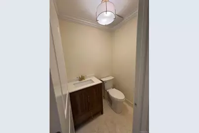 7 Mercadante Place, Glen Cove, NY 11542 - Photo 4