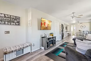 48 Farmers Ave, Lindenhurst, NY 11757 - Photo 6