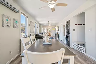 48 Farmers Avenue, Lindenhurst, NY 11757 - Photo 12