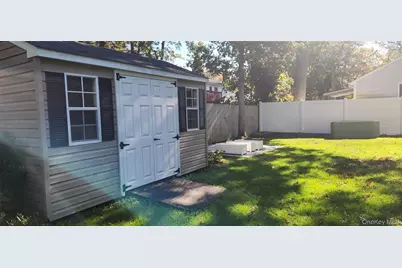 1567 Grundy Avenue, Holbrook, NY 11741 - Photo 26