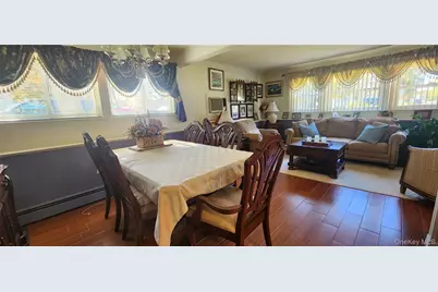 1567 Grundy Avenue, Holbrook, NY 11741 - Photo 20