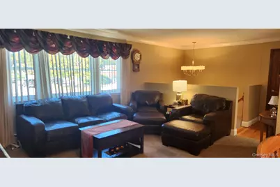 1567 Grundy Avenue, Holbrook, NY 11741 - Photo 8