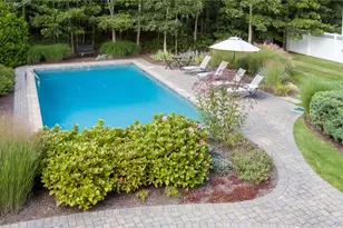 37 Arbutus Rd, Quogue, NY 11959 - Photo 2