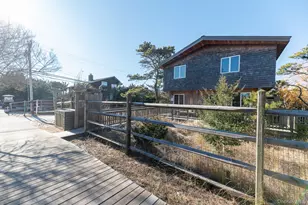 100 Clipper Roadway, Fire Island Pines, NY 11770 - Photo 38