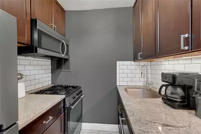 30 N Broadway #5E, White Plains, NY 10601 - Photo 14