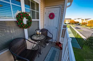 636 Saxton Ct, Central Islip, NY 11722 - Photo 18