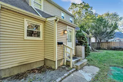 5 Waywood Place, Huntington Station, NY 11746 - Photo 14