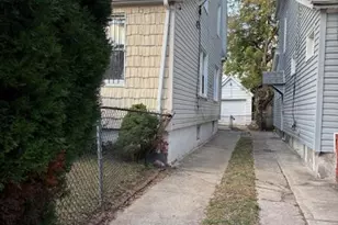 215-11 111th Rd, Queens Village, NY 11429 - Photo 12