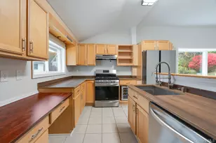 7 Oak St, Brewster, NY 10509 - Photo 8