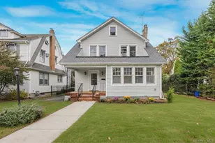 327 N Forest Ave, Rockville Centre, NY 11570 - Photo 2