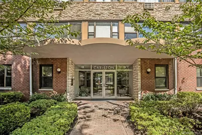 15 Hill Park Avenue #1C, Great Neck, NY 11021 - Photo 1