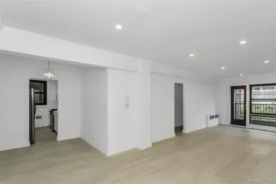 15 Hill Park Avenue #1C, Great Neck, NY 11021 - Photo 6