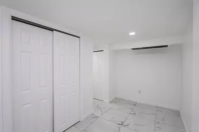 115 N Corona Avenue, Valley Stream, NY 11580 - Photo 28