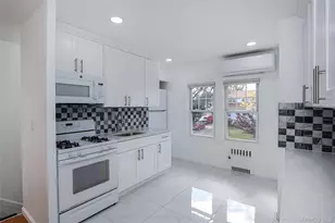 115 N Corona Ave, Valley Stream, NY 11580 - Photo 20