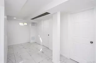 115 N Corona Ave, Valley Stream, NY 11580 - Photo 30