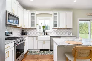 108 Calverton Ct, Wading River, NY 11792 - Photo 12