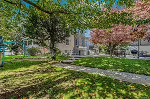 32-15 Murray Ln, Flushing, NY 11354 - Photo 24