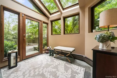 155 Revolutionary Road, Briarcliff Manor, NY 10510 - Photo 14