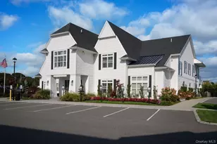 86 Sutton Ct, Mount Sinai, NY 11766 - Photo 2