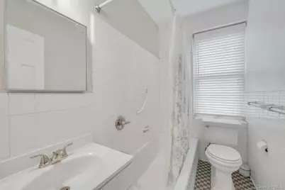 5 Midland Gardens #3M, Bronxville, NY 10708 - Photo 18