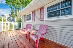 112 Cleveland St, Bay Shore, NY 11706 - Photo 2