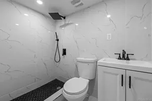 78-30 62nd St, Glendale, NY 11385 - Photo 12