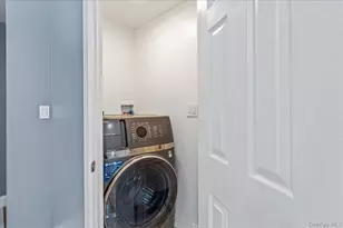 56 Whittier St, Lynbrook, NY 11563 - Photo 20