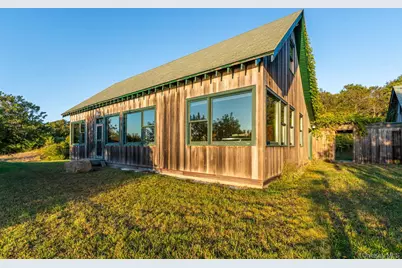 [Address not provided], East Marion, NY 11939 - Photo 8