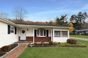 112 Putnam Rd, Garrison, NY 10524 - Photo 2