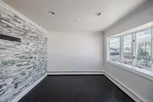 33 Dock Dr, Freeport, NY 11520 - Photo 36