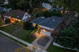 7 Judith St, Plainview, NY 11803 - Photo 38