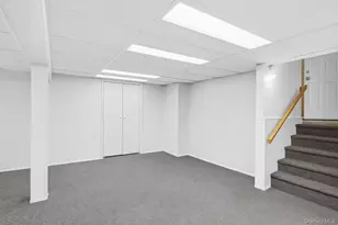 7 Judith St, Plainview, NY 11803 - Photo 34