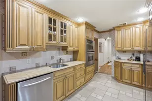 7 Judith St, Plainview, NY 11803 - Photo 18