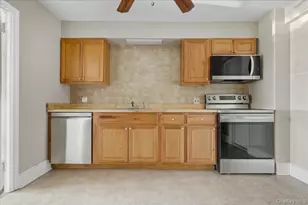 84 2nd St, Mineola, NY 11501 - Photo 6