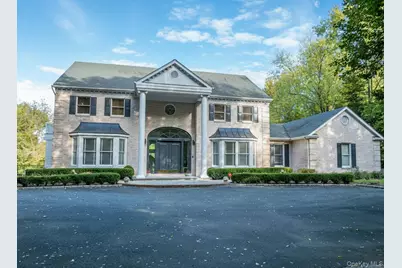 735 Remsens Lane, Upper Brookville, NY 11771 - Photo 2