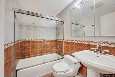 46-12 161 Street #1D, Flushing, NY 11358 - Photo 4