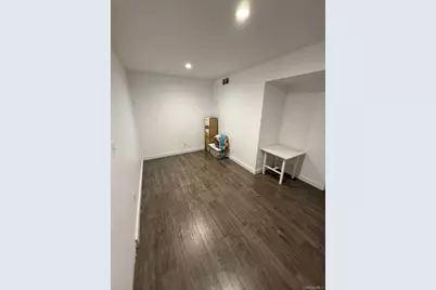 [Address not provided], Hampton Bays, NY 11946 - Photo 6