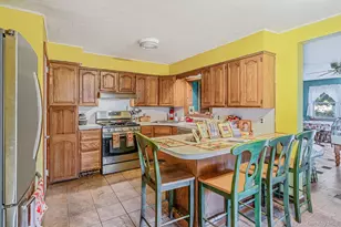 51 Cedar Ave, Patchogue, NY 11772 - Photo 10