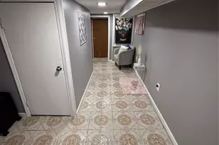 136-29 220th Pl 220th Pl, Springfield Gardens, NY 11413 - Photo 44