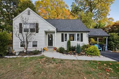 46 Cara Drive, Pearl River, NY 10965 - Photo 2